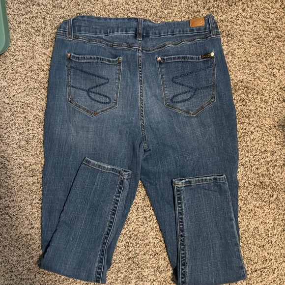 Seven jeans like new - Picture 2 of 4